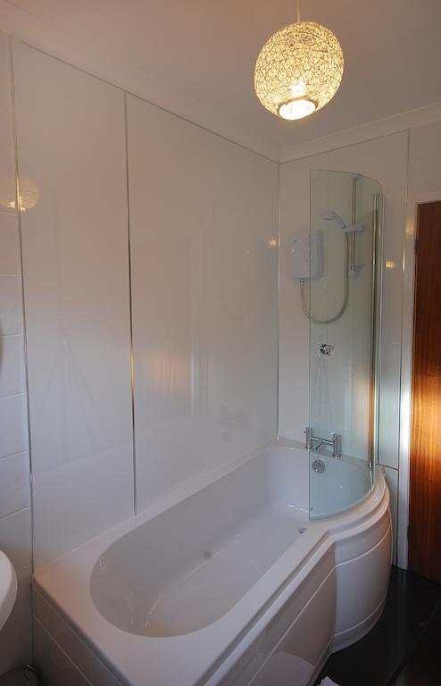 Clover Holidays - Cliff View Perth Phòng bức ảnh